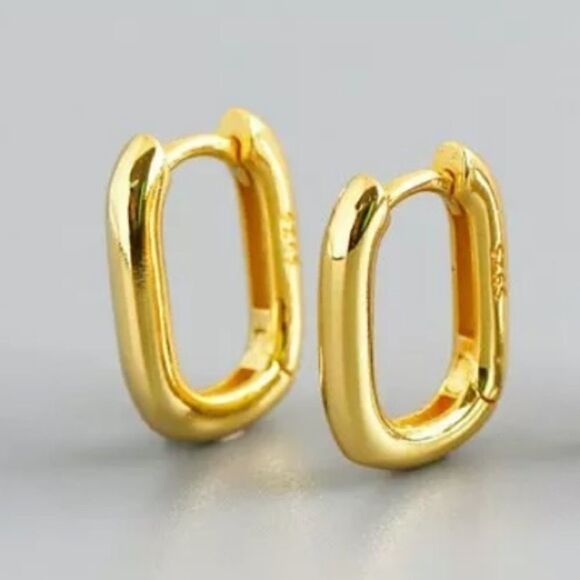 The Gold Geo Hoop. Dainty huggie earrings 18k 925 stamped - Picture 1 of 9